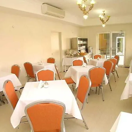 Comfort Inn & Suites Burwood 